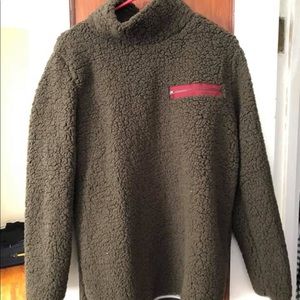 Women’s olive green light fleece